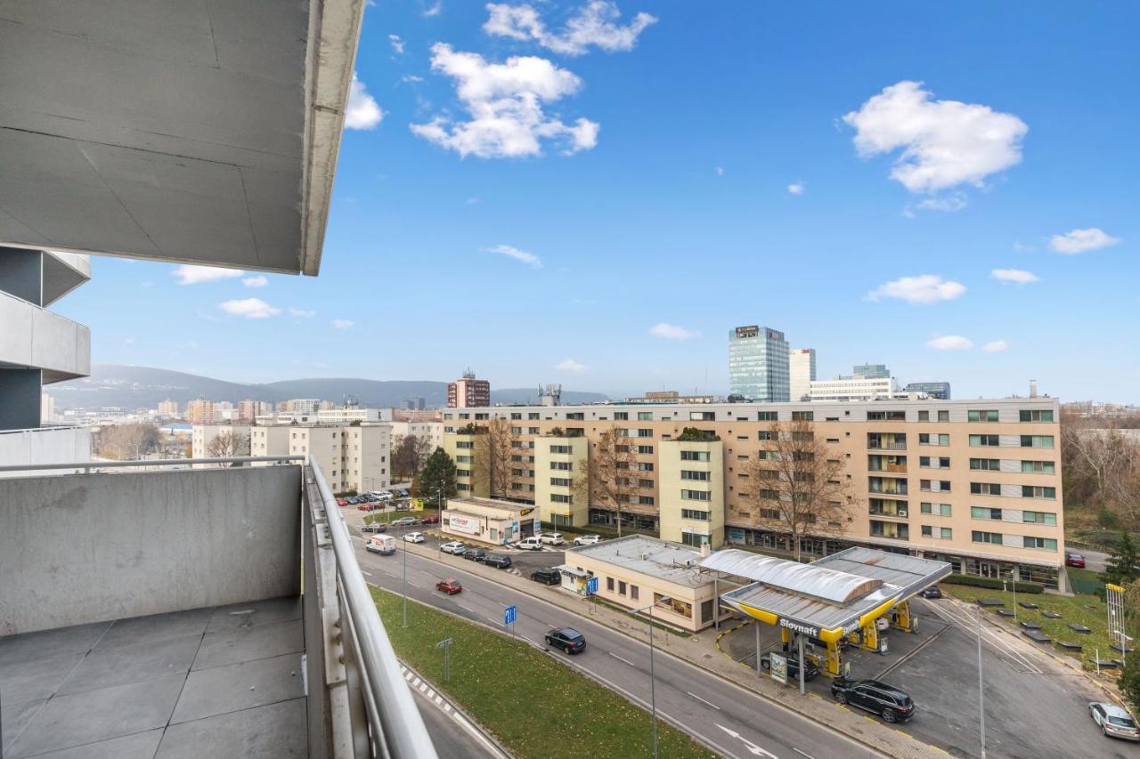 Lam Stadium 2 - Terrace Μπρατισλάβα Εξωτερικό φωτογραφία